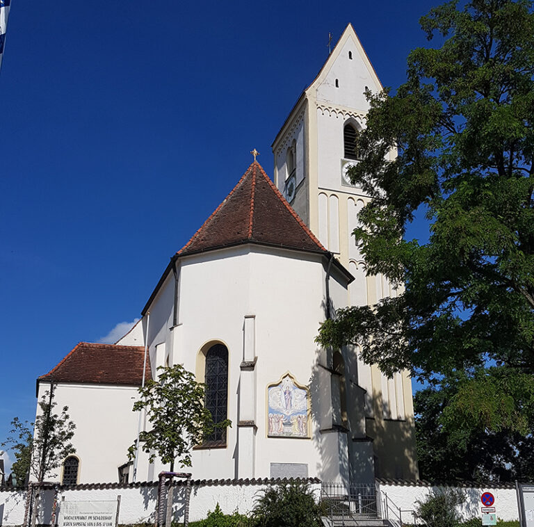 Mehr über den Artikel erfahren Die Türkenfelder Pfarrkirche Mariä Himmelfahrt – ein Ort zum Reinschauen und Innehalten