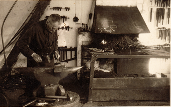 Mehr über den Artikel erfahren Türkenfelds Alte Schmiede – ein historisches Gebäude bleibt erhalten